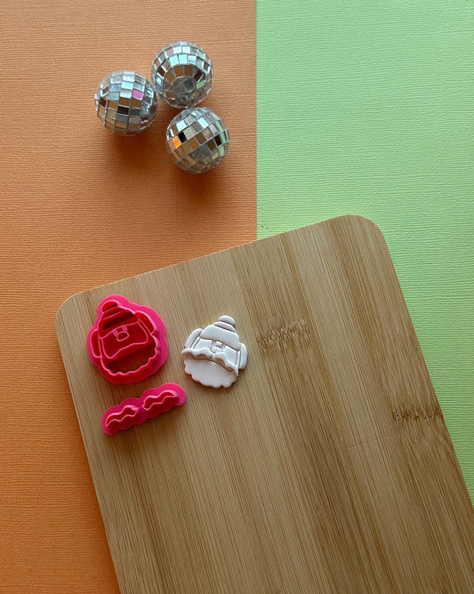 Explorer with Beard Clay Cutter Set