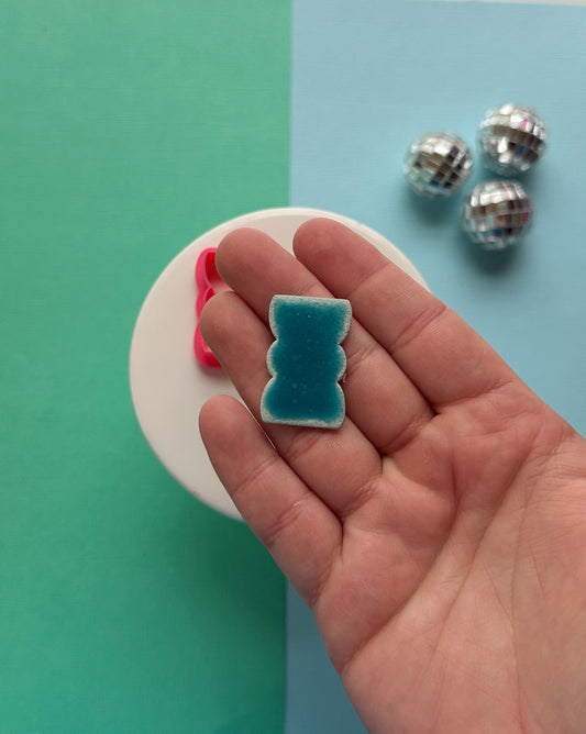 Oversized Wavy Clay Cutter