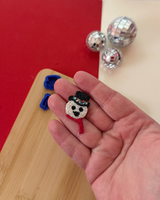 Vintage Popcorn Snowman Clay Cutter Set