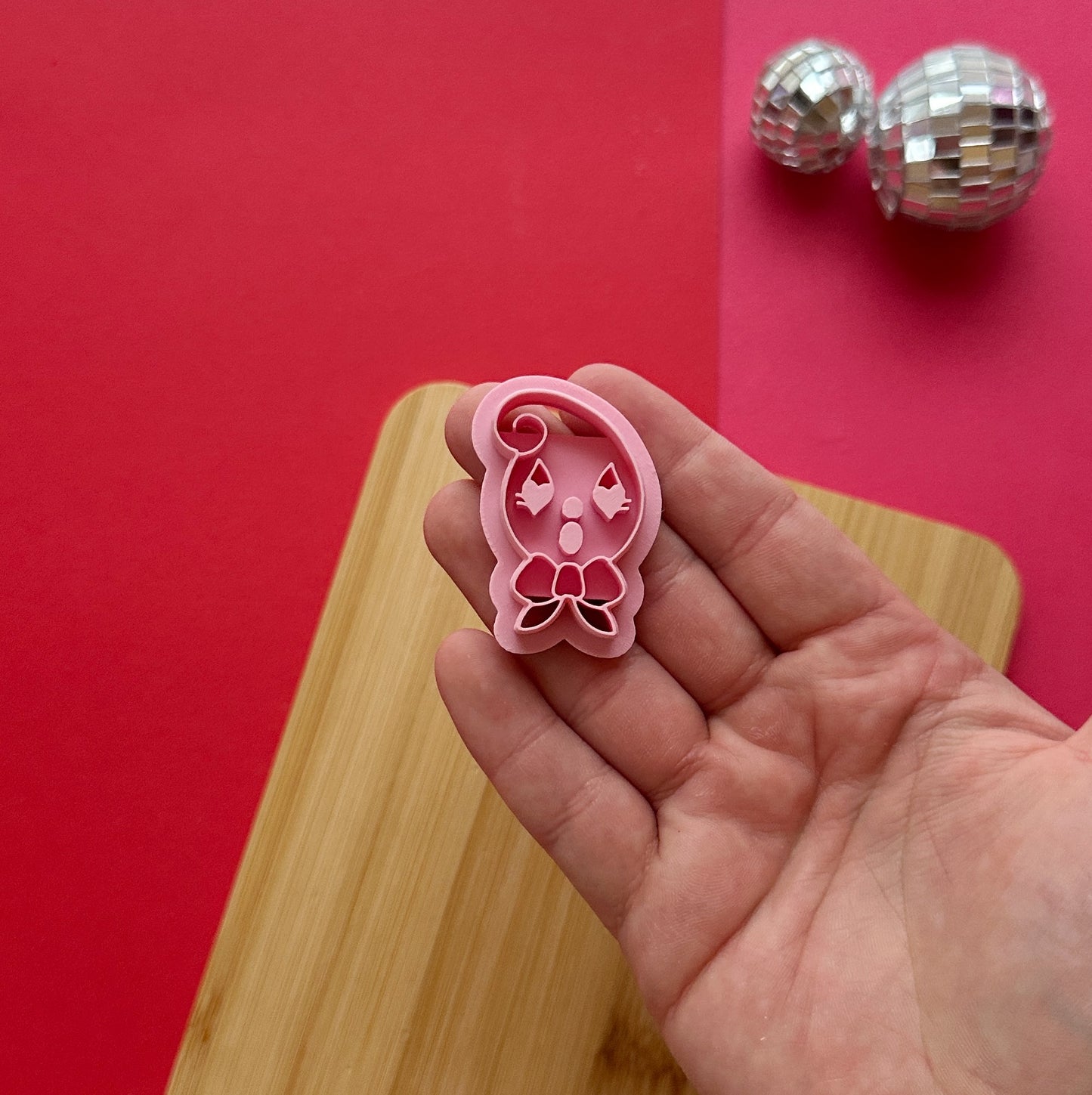Valentine Vintage Ghost Clay Cutter