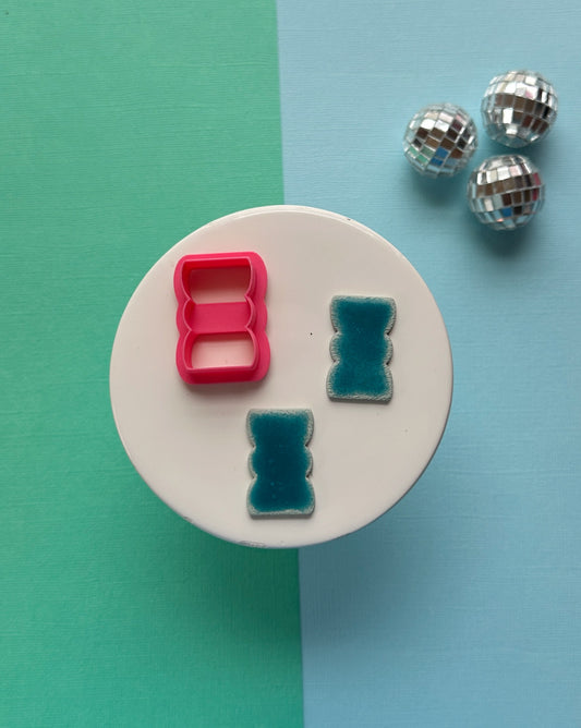 Oversized Wavy Clay Cutter