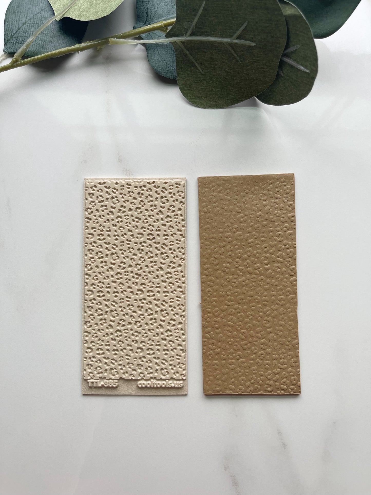 Leopard Print Embossed Texture Mat