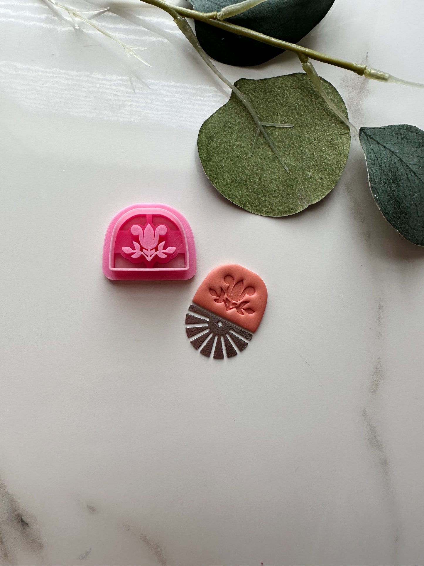 Floral Oval Cutoff Clay Cutter