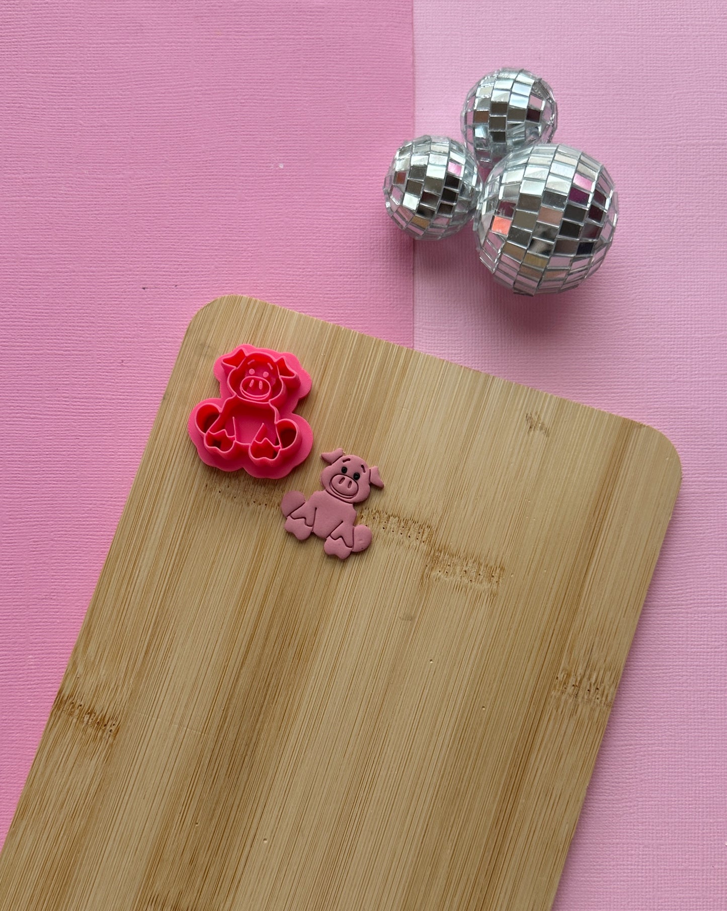 Pig Clay Cutter