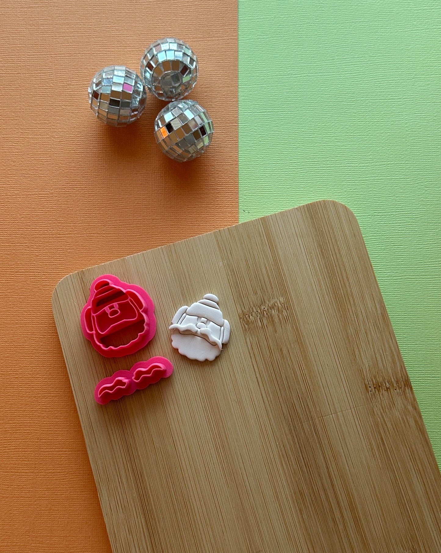 Explorer with Beard Clay Cutter Set