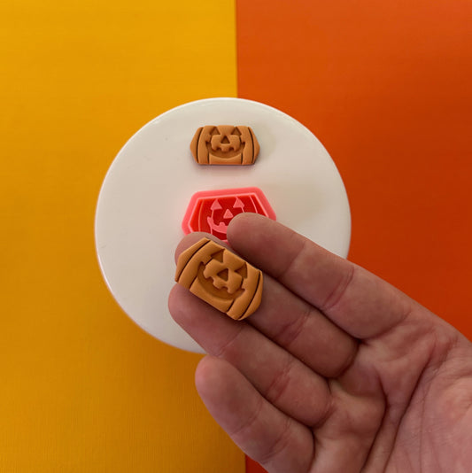 Brownie Pumpkin Clay Cutter