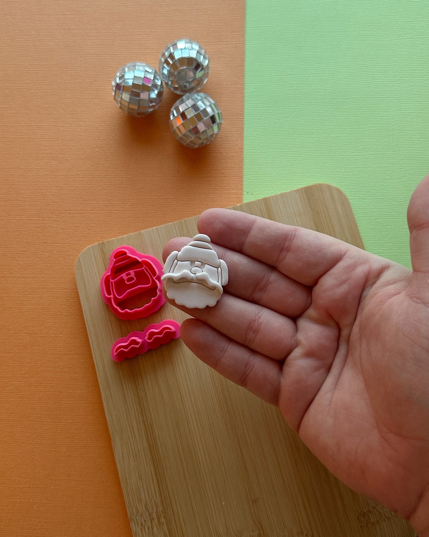 Explorer with Beard Clay Cutter Set