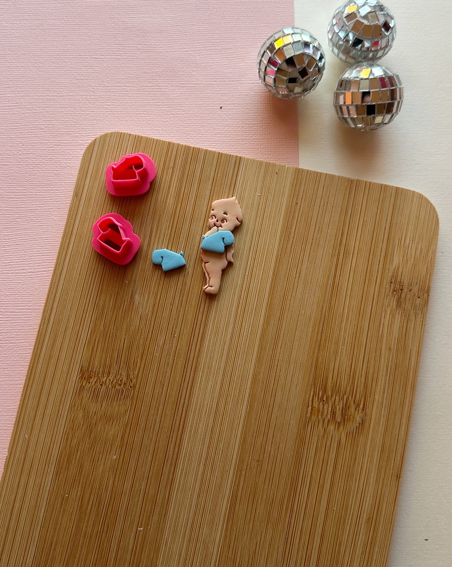 T-Shirt Kewpie Outfit Clay Cutter Set