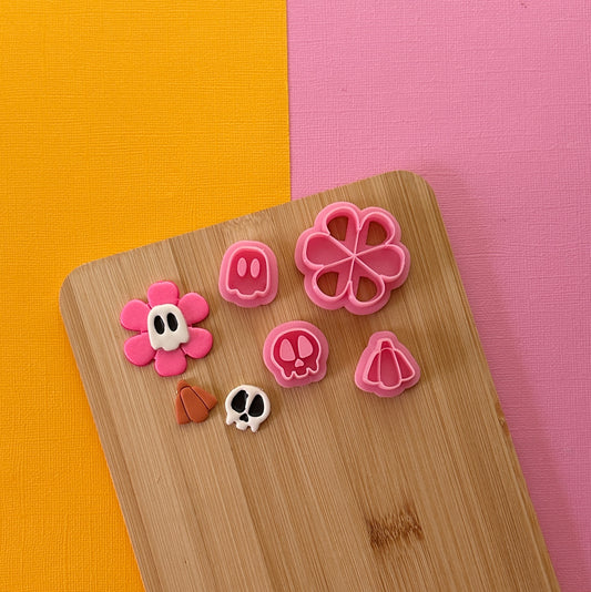 Spooky 70’s Flower Clay Cutter Set