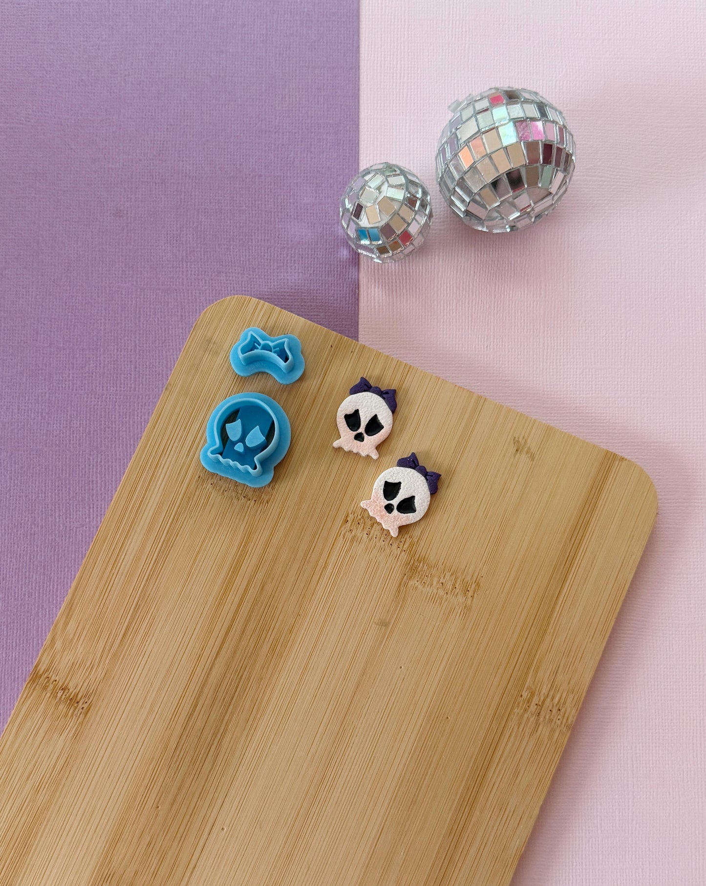 Skull with Bow Clay Cutter Set