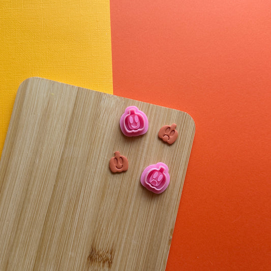 Happy/Sad Pumpkin Clay Cutter Set